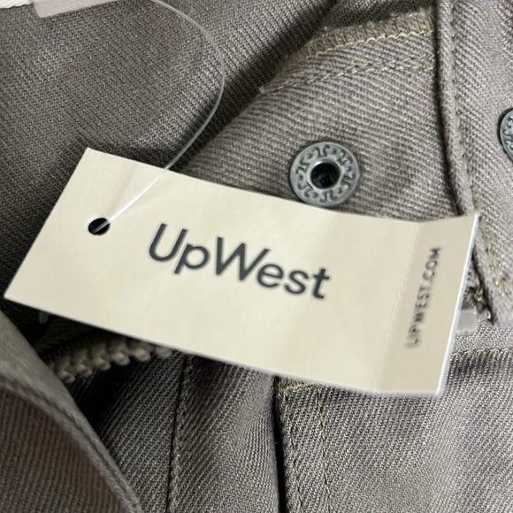 Upwest Cropped Ecohemp Twill Jacket Taupe Tan Hemp and recycled polyester small - Picture 7 of 16
